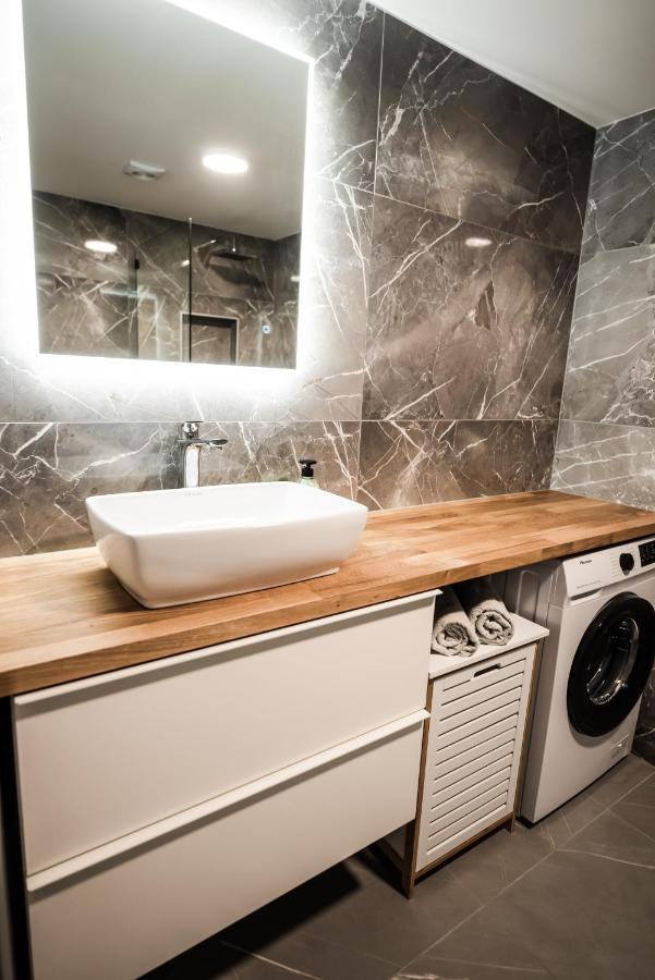 פארנו Cabin Guesthouse With Free Parking מראה חיצוני תמונה