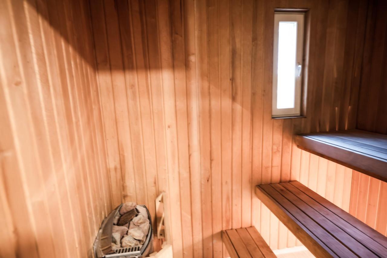 פארנו Cabin Guesthouse With Free Parking מראה חיצוני תמונה