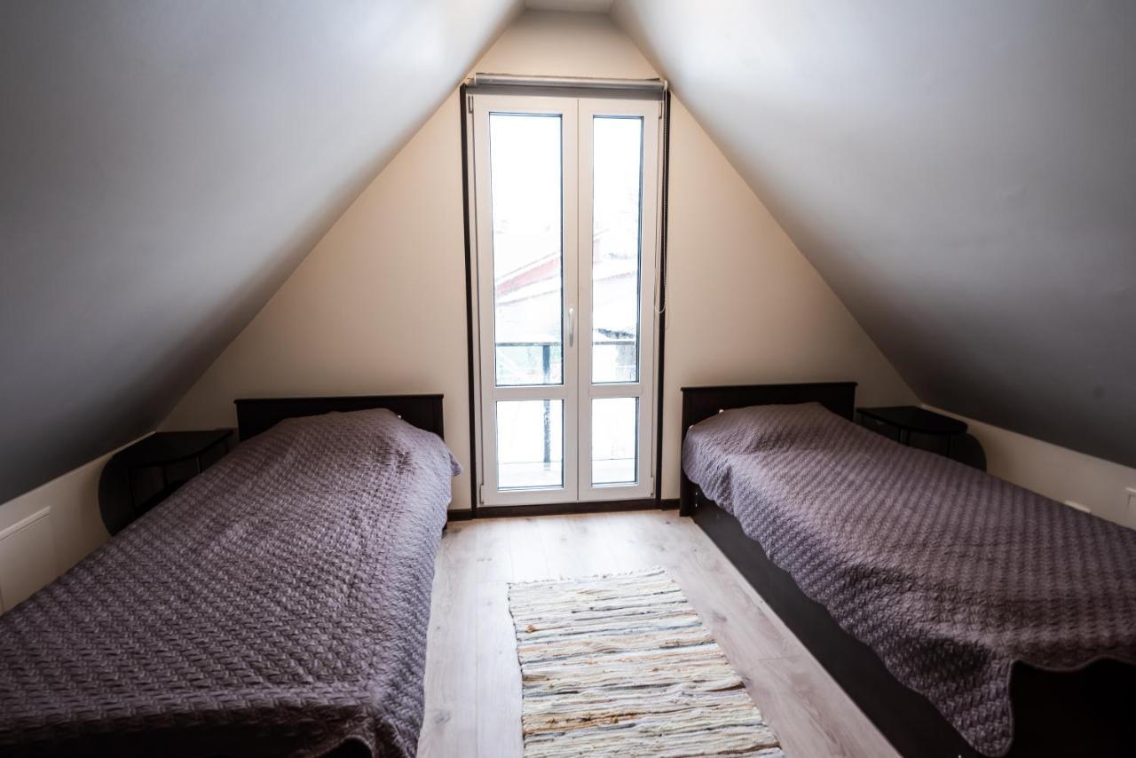 פארנו Cabin Guesthouse With Free Parking מראה חיצוני תמונה