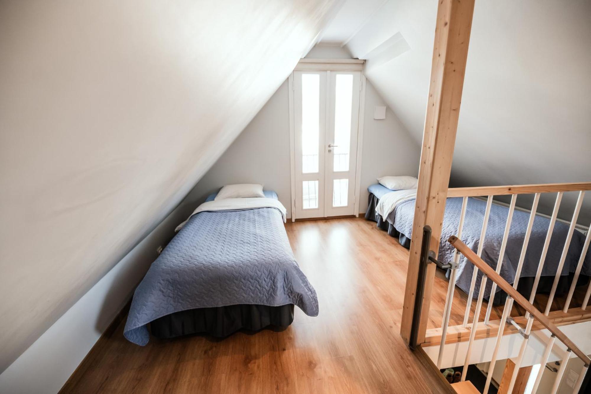 פארנו Cabin Guesthouse With Free Parking מראה חיצוני תמונה
